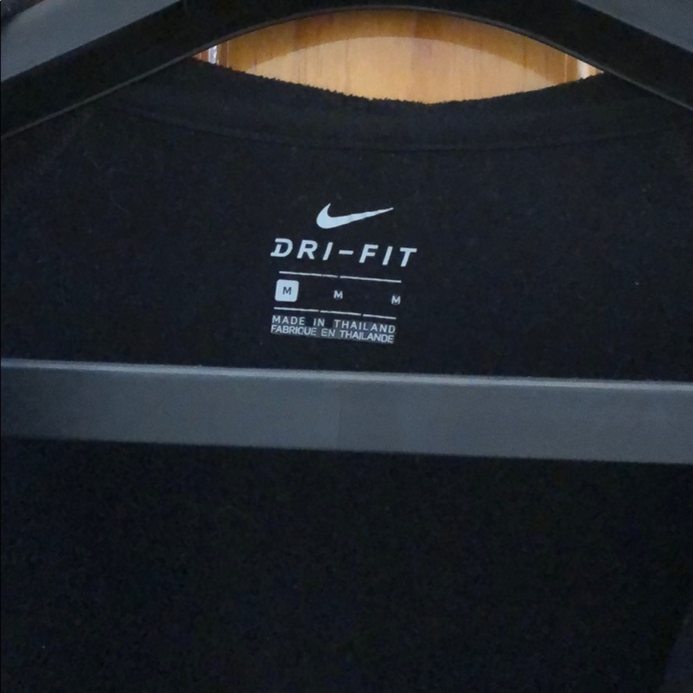 Nike zip up jacket - Picture 2 of 4